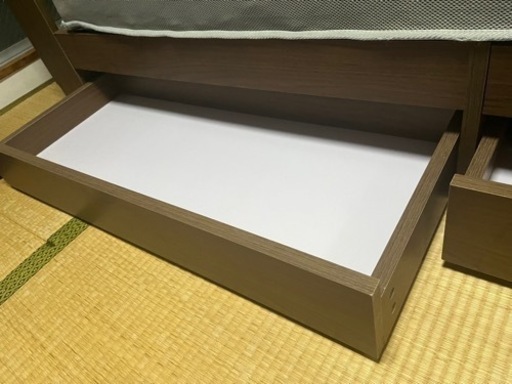 ダブルベッド  マットレス付き