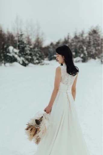 シルクサテン　光沢　ウェディングドレス　アーネラクロージング