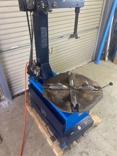 タイヤチェンジャー  横振り　自動車　整備　工具