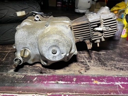 ダックス50 ST50 エンジン　6V