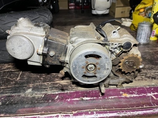 ダックス50 ST50 エンジン　6V
