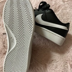新品　NIKE スニーカーの画像