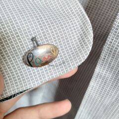 Paul SmithのカフスとGIORGIO ARMANIのネクタイのセットの画像