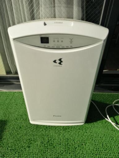 【最終値下】DAIKIN 加湿ストリーマ空気清浄機 MCK70RE2-W（集じんフィルター新品）2014年製