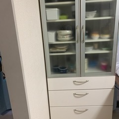 カリモク家具　食器棚