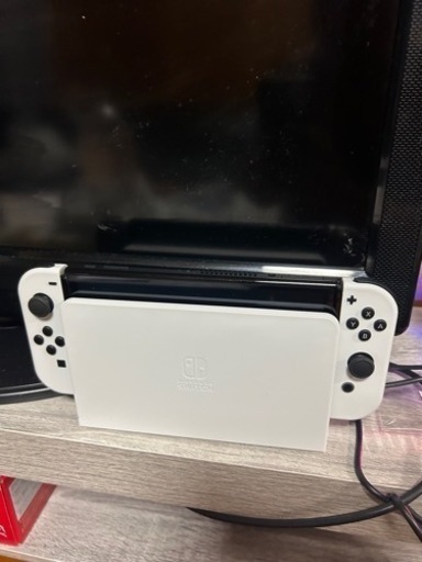 ニンテンドーSwitch（美品）ヘッドホン、プロコン付き