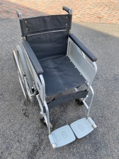 車椅子　折りたたみ式