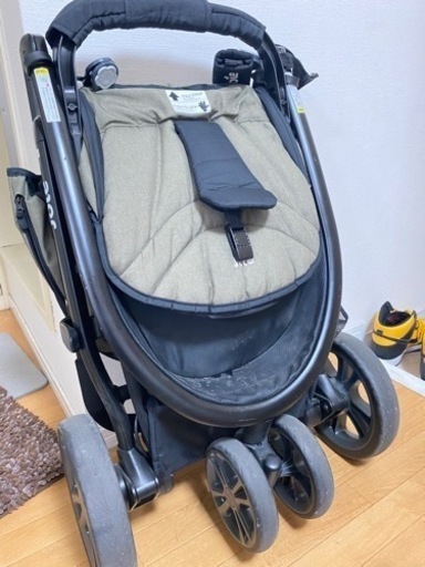 (4月末まで)Joie(ジョイー) 三輪ベビーカー ライトトラックス オリーブ