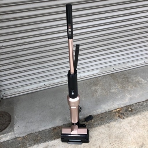 #7098 アイリスオーヤマ　極細軽量スティッククリーナー　2018年製