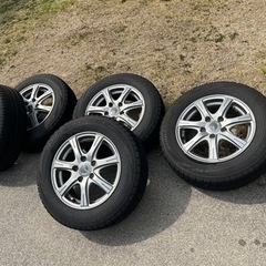 セレナ　スタッドレス4本おまけつき