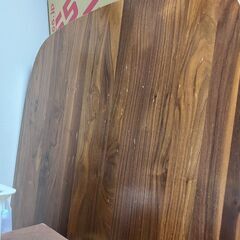 取引中　無印良品　ダイニングテーブル　無垢材テーブル・楕円・ウォールナット材・幅１８０ｃｍ幅１８０×奥行９０×高さ７２ｃｍの画像
