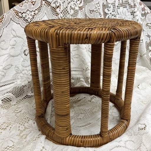 小峰ラタン　手作りスツール　丸椅子　籐家具
