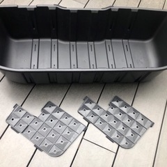 【値下げ】c27 セレナ ラゲッジアンダーボックス（中古）
