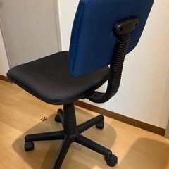 オフィスチェアの画像