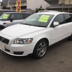 程度抜群!!ボルボV50!!走行５４０００km!!社外ナビゲーションTV バックモニターその他多数あり。の画像