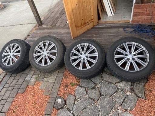 ホンダ　ステップワゴンに使用★215/60/16★スタッドレスタイヤ