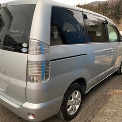 ヴォクシー▲4WD！走行69000キロ！の画像