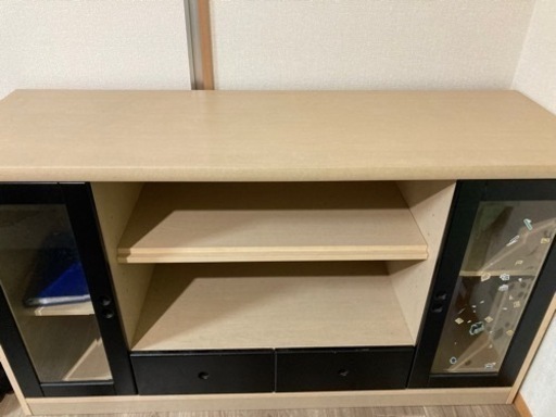 大きなテレビボードです