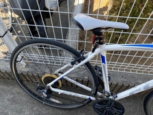 【中古】クロスバイク　700×28c