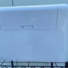 ✨激安価格✨コンピューターミシン✨ジャノメ✨フットコントローラー付き✨取説付き✨の画像