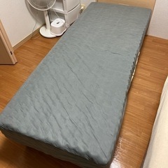 引き取り決まりました(ニトリ)スモールシングル脚付きポケットコイ...