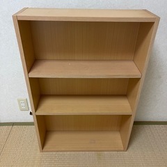 本棚　コミック本に最適　３段