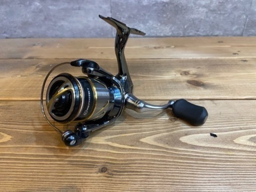 【送料無料】14ステラC2000S ZPIダブルハンドル、リールスタンド付属