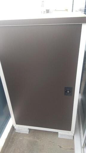 【23年4月いっぱいまで】屋外洗濯機カバー　置き場　タイヤストッカー改造品　物置　収納　グリーンライフ製ＴＢＴ－１３２【埼玉茨城配達可】