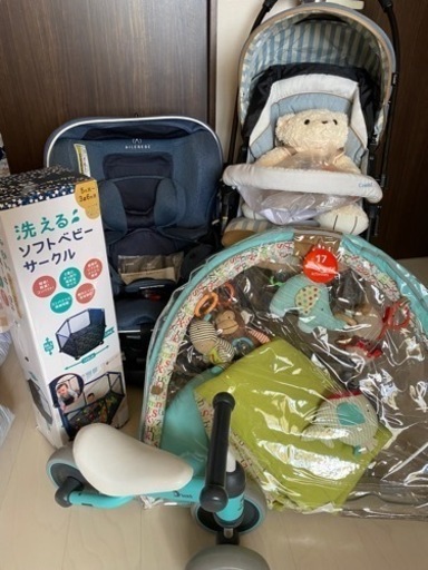 チャイルドシート、ベビーカー、他ベビー用品色々