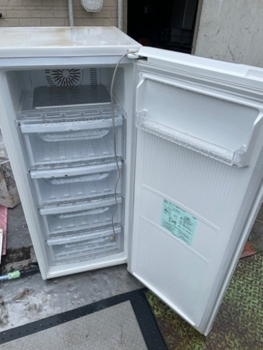 【現状渡し】三菱 ノンフロン冷凍庫 MF-U12N-W