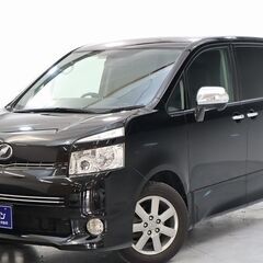 大人気のヴォクシー！！