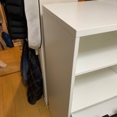 IKEAの収納棚　引出しありの画像
