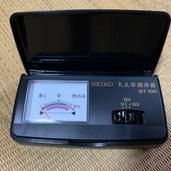 大正琴 と調律器の画像