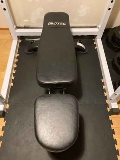 アジャスタブルベンチ