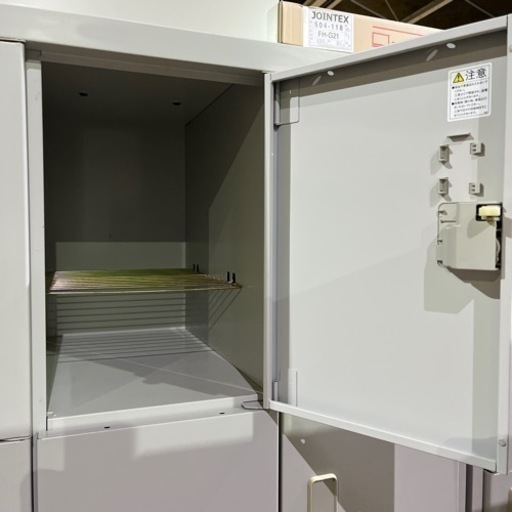 A-102 12人用ロッカー　カギあり❗️