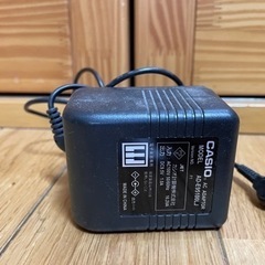 カシオ　キーボード　Casio LK-115 光ナビゲーション　61鍵の画像