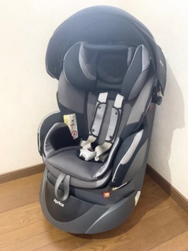 アップリカ　フラディア　ラクート　エレガント　チャイルドシート
