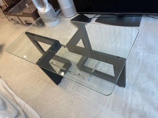 ガラステーブル