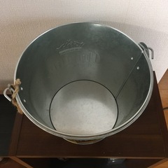 限定デザインバケツの画像