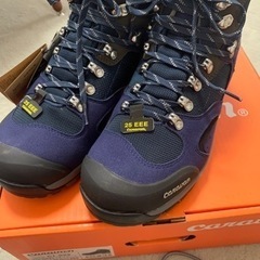 caravan 登山靴　25センチ
