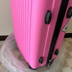 スーツケース　キャリーケースの画像