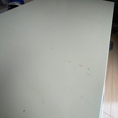 テーブル　リビングの画像