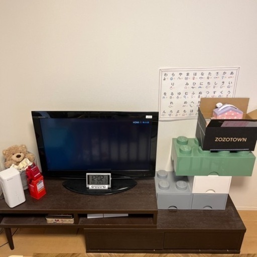 テレビとテレビ台のセット