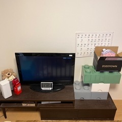 テレビとテレビ台のセット