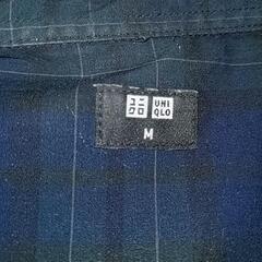 シャツ（緑のチェック柄、UNIQLO）の画像