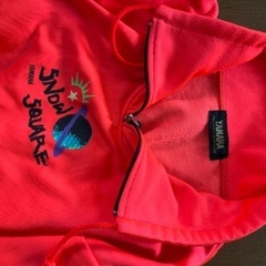 パーカー　トレーナー男性の画像