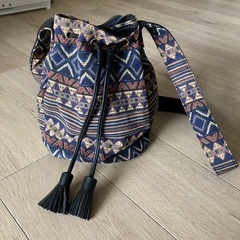 新品GU巾着ショルダーバッグ