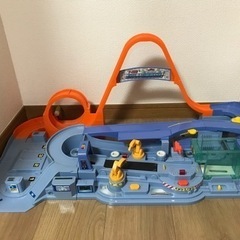 トミカ　楽しい自動車工場