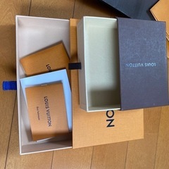 ルイヴィトン 箱 紙袋 保存袋 大量 まとめ売りの画像