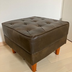 2人掛けソファとオットマンのセット【3/22、3/23、3/26、3/29のいずれかに東三国に取りに来ていただける方】